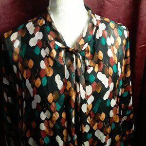M Made in Italy beautiful colorful tie neckline batwing leaves top size L